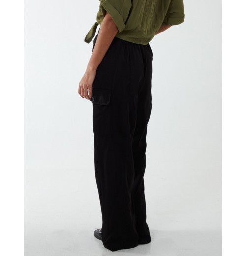 Wide Leg Cargo Trouser